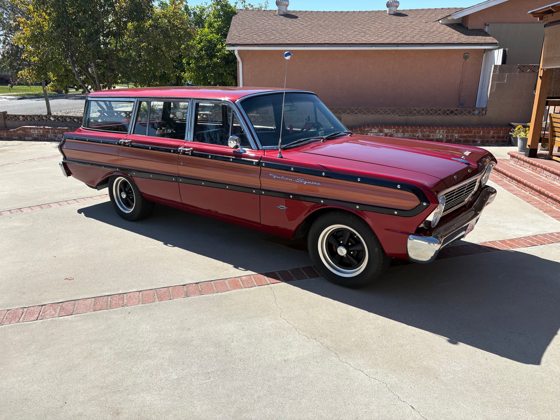 1965 Ford Falcon Squire Stationwagon